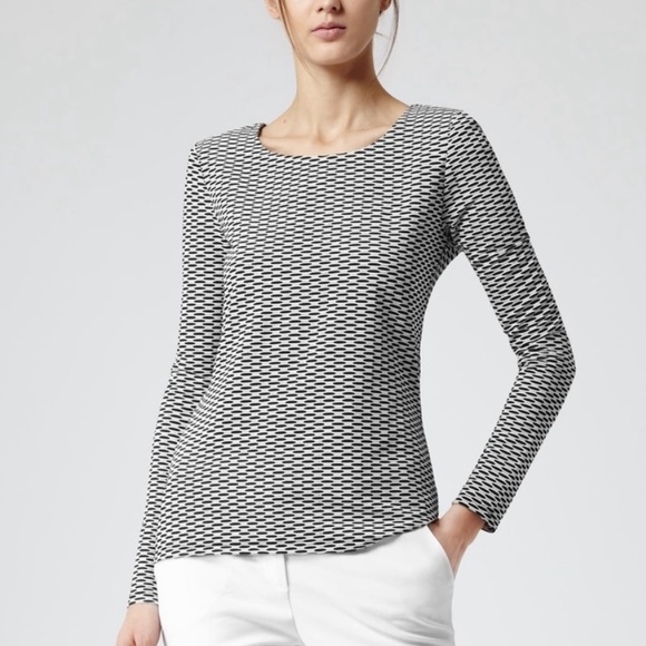 Reiss Tops - Reiss women Bowen Black White Bodycon Top size S
